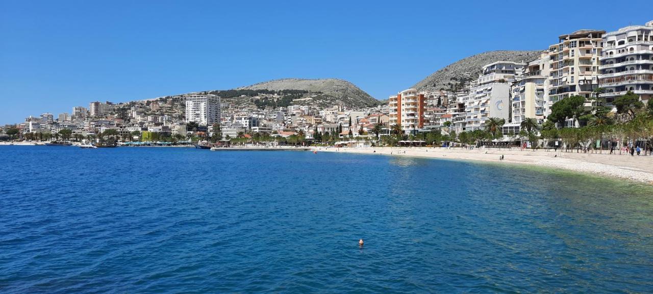 B & D Apartment Sarandë エクステリア 写真